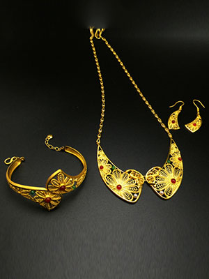 黃金飾品